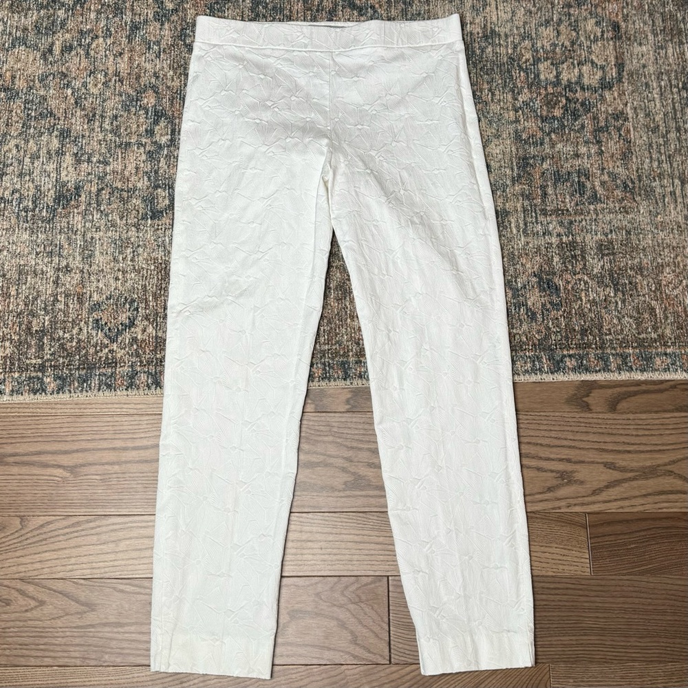 D. Exterior White Jacquard Textured Pants